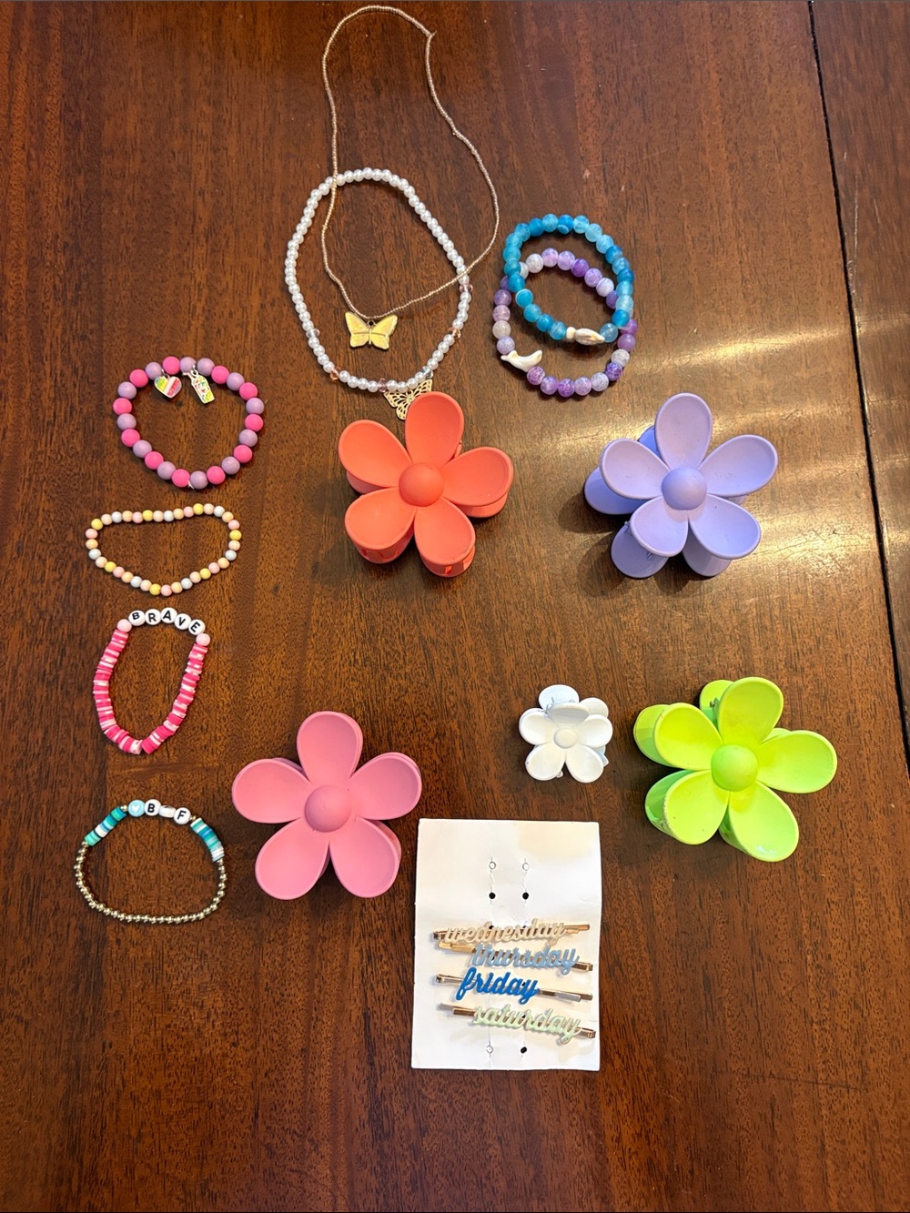 Girls LOT of accessories
